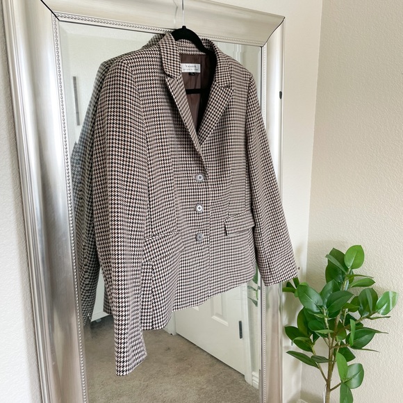 Tahari ASL Blazer - Picture 2 of 10